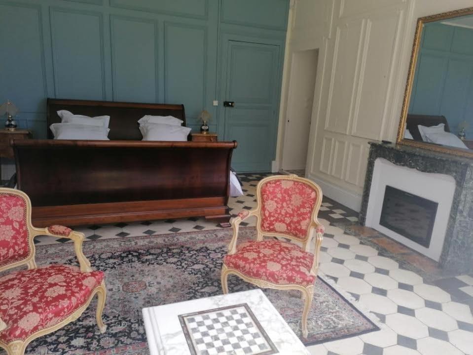 Chateau De Maucouvent Challuy Eksteriør billede