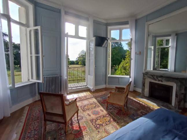 Chateau De Maucouvent Challuy Eksteriør billede